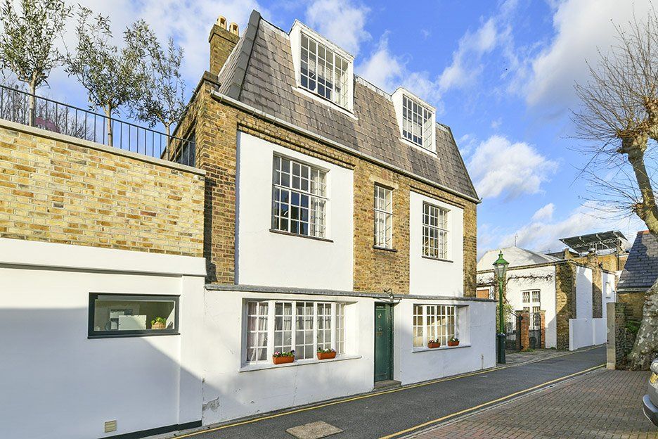 3 bed terraced house for sale in Pembroke Walk, Kensington, London W8