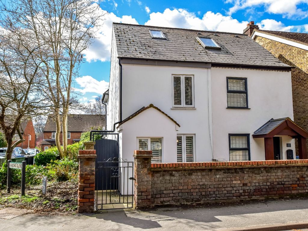 2 bed semidetached house for sale in Horseshoe Lane, Watford WD25 Zoopla