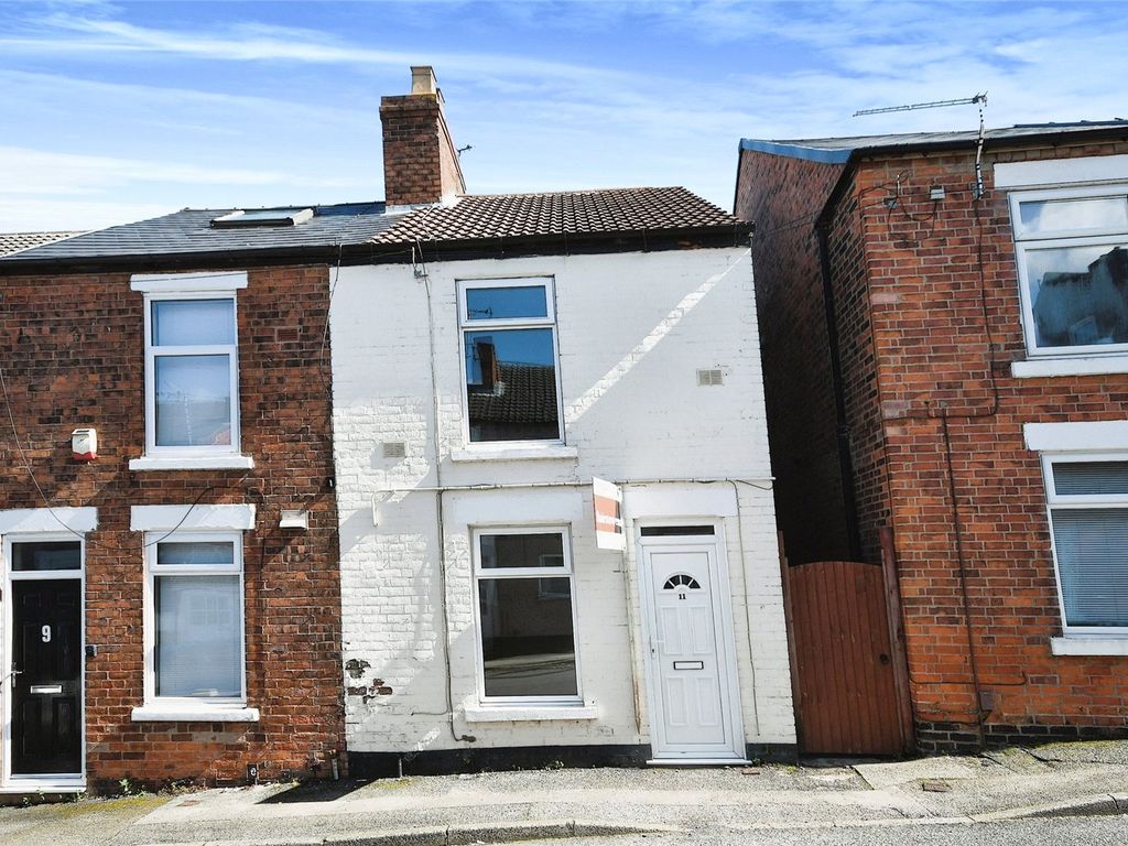3 bed end terrace house for sale in Bagshaw Street, Pleasley, Mansfield