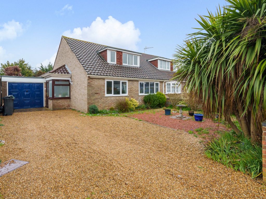 4 bed semidetached bungalow for sale in Carisbrooke Road, Gosport PO13