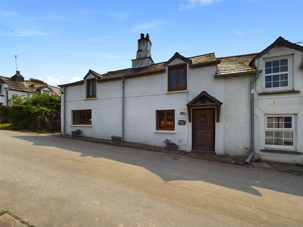 2 bed end terrace house for sale in Newhall Green, Delabole PL33, £