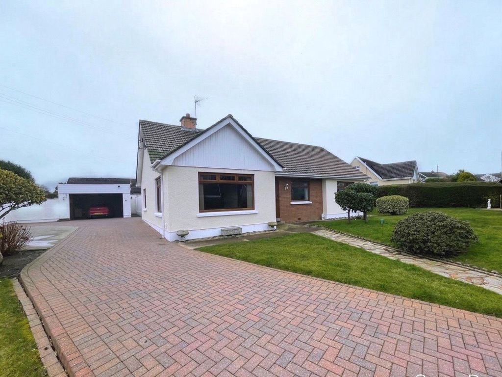 3 bed bungalow for sale in Valley Road, Saundersfoot, Pembrokeshire