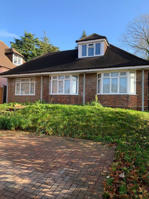 1 bed flat to rent in Coningsby Road, High HP13, £1,000 pcm