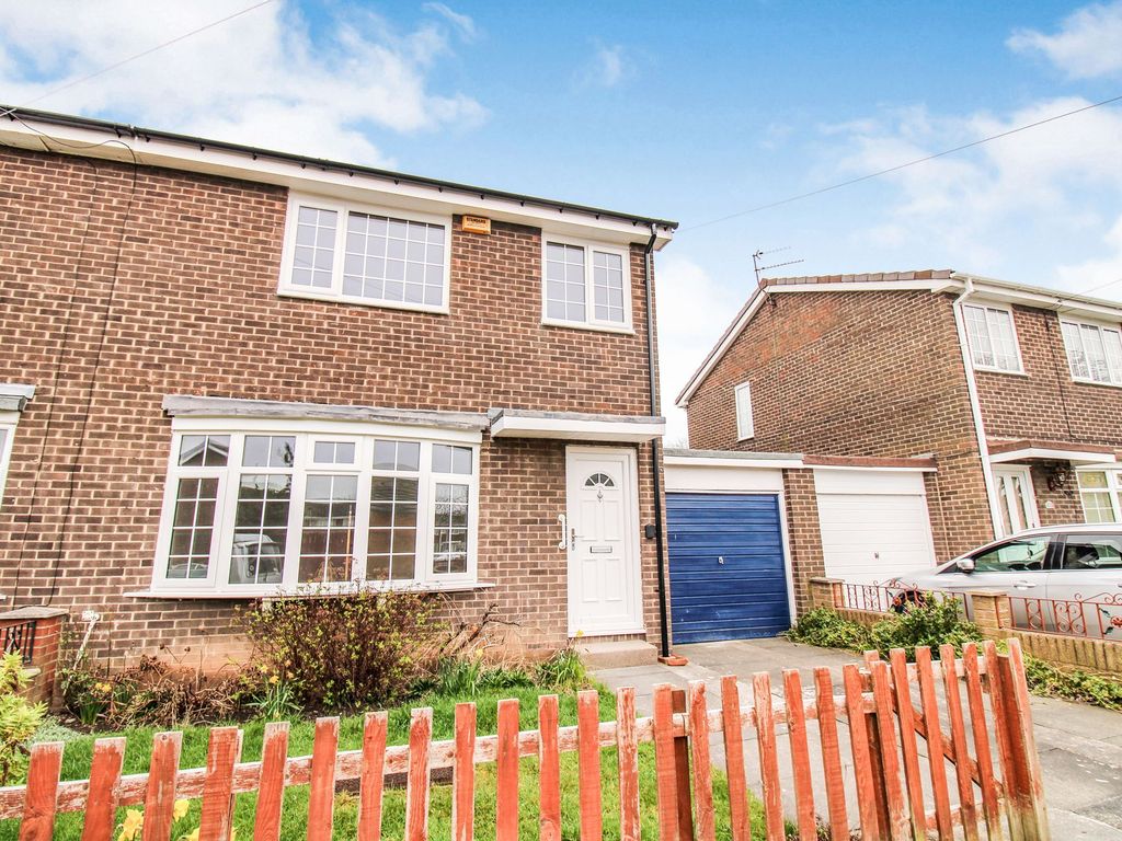 3 bed semidetached house for sale in Chester Grove, Blyth NE24 Zoopla