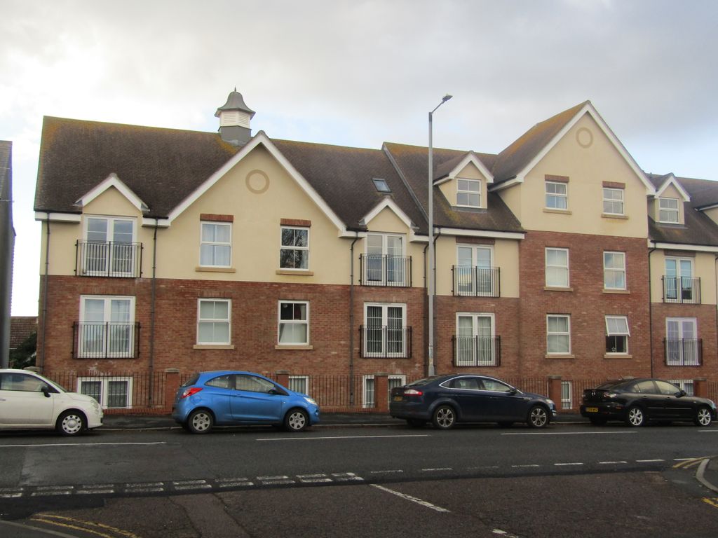 2 bed flat to rent in Main Road, Dovercourt, Harwich CO12, £950 pcm Zoopla