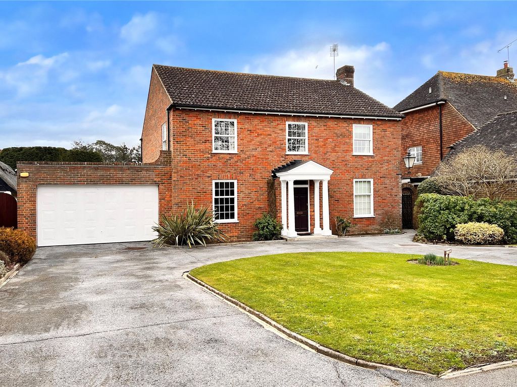 4 bed detached house for sale in The Thatchway, Angmering, West Sussex
