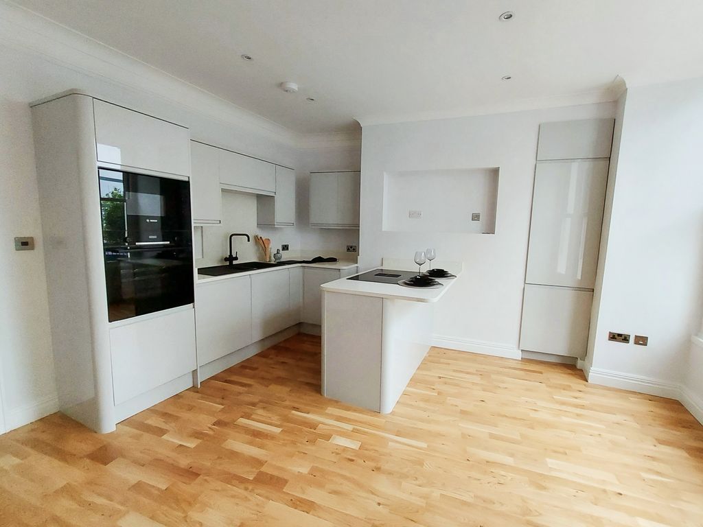 Milkwood Road, Herne Hill SE24  