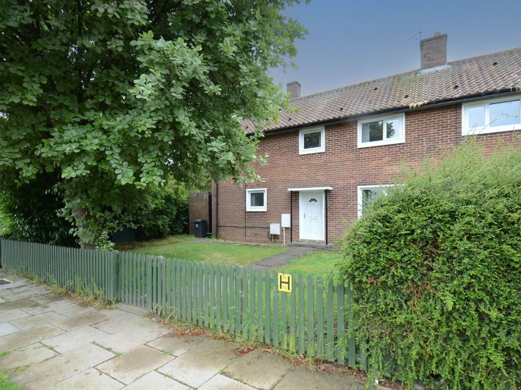 3 bed semidetached house to rent in Lingfield Close, Darlington DL1