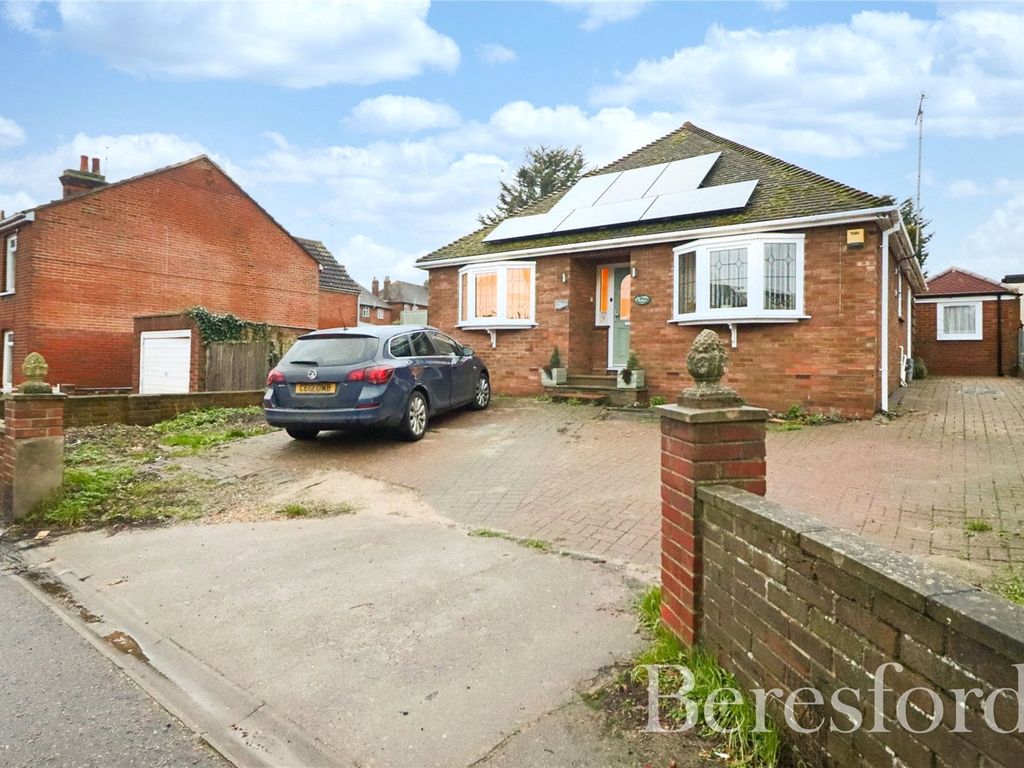 Harwich Road, Colchester CO4  