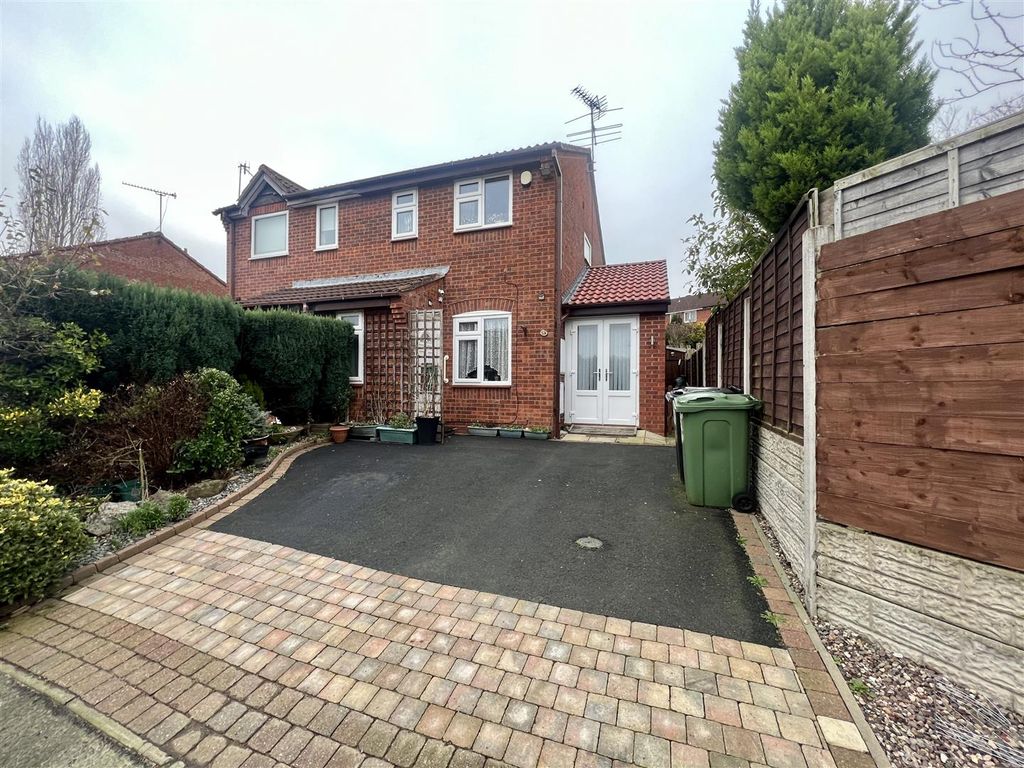 2 bed semidetached house for sale in Old Hall Close, Stourbridge DY8