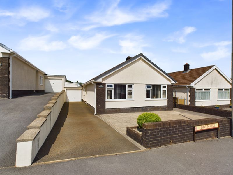 3 bed detached bungalow for sale in Brynteg, Pentremeurig Road, Carmarthen SA31, £279,950 Zoopla
