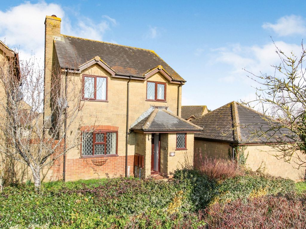 3 bed detached house for sale in Lower Road, Stalbridge, Sturminster