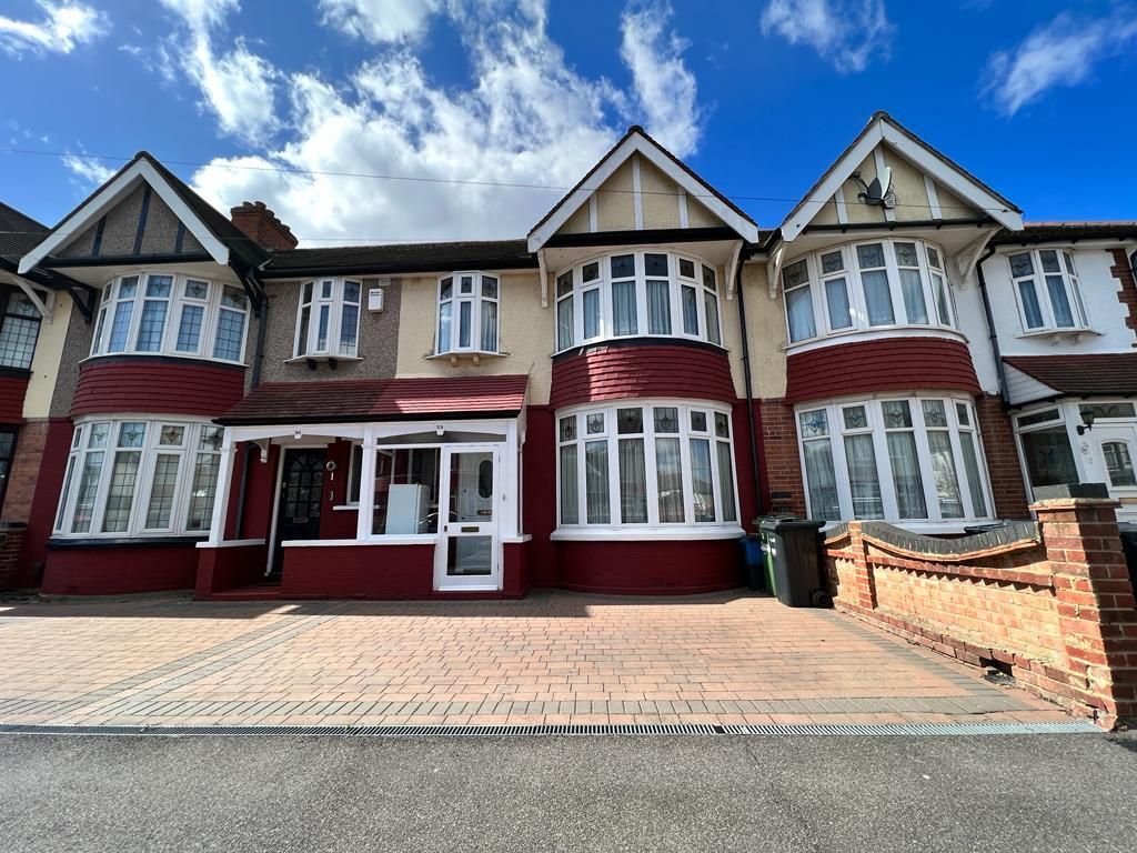 3 bed property for sale in Thurlestone Avenue, Ilford IG3 Zoopla
