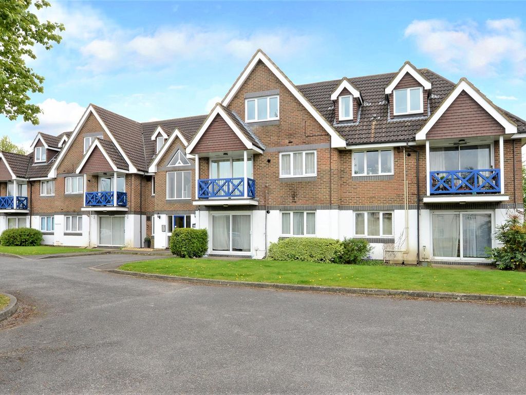 2 bed flat for sale in Ash Street, Ash, Aldershot GU12, £265,000 Zoopla