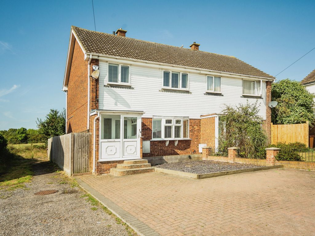3 bed semidetached house for sale in b Close, Rochester ME3, £