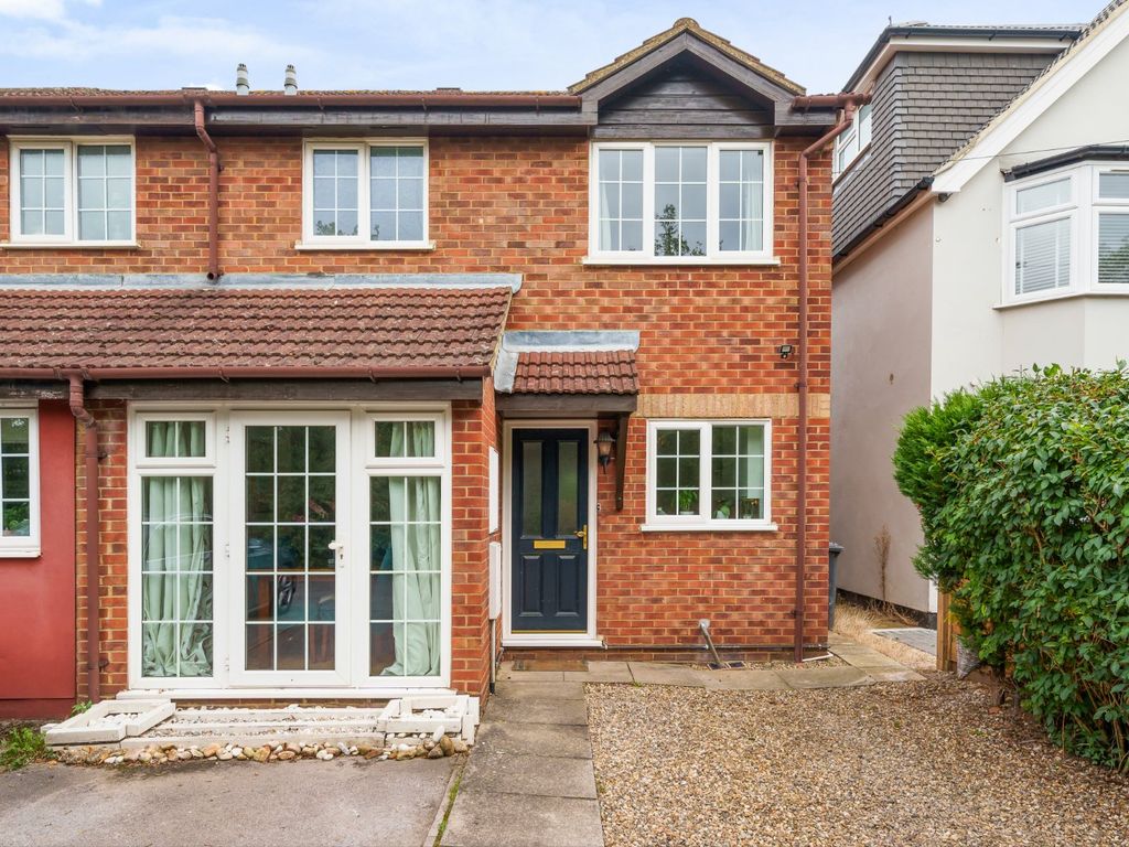 3 bed semidetached house for sale in Lane North, Taplow
