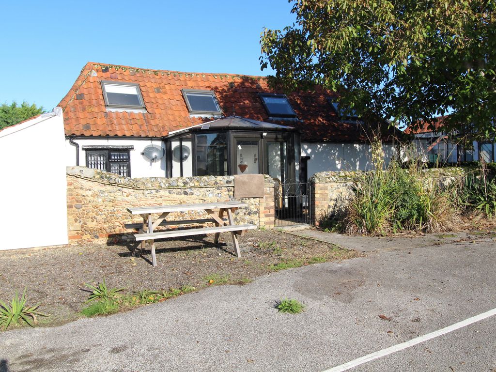 2 bed cottage for sale in High Street, Lakenheath, Brandon IP27 Zoopla