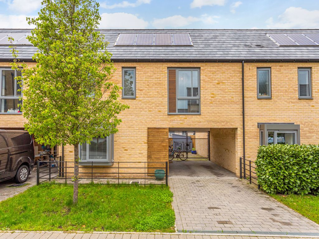 3 bed terraced house for sale in Berwick Place, Cambridge CB2 Zoopla