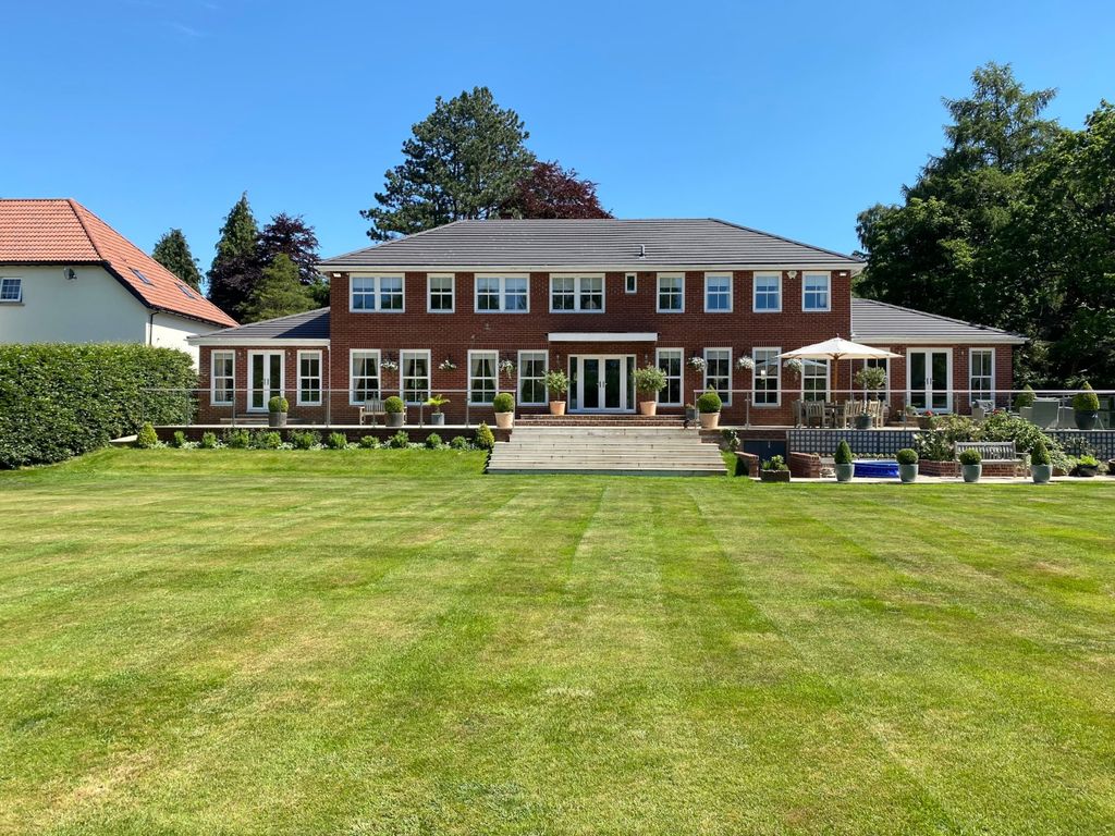 4 bed detached house for sale in Apperley Road, Stocksfield