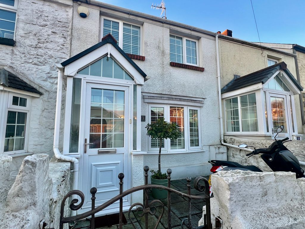 2 bed terraced house for sale in Glen Road, Swansea SA3, £319,950 Zoopla