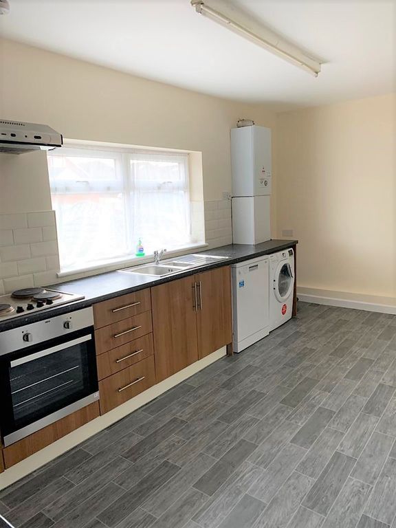 3 bed bungalow for sale in Wokingham Road, Reading RG6, £690,000 Zoopla