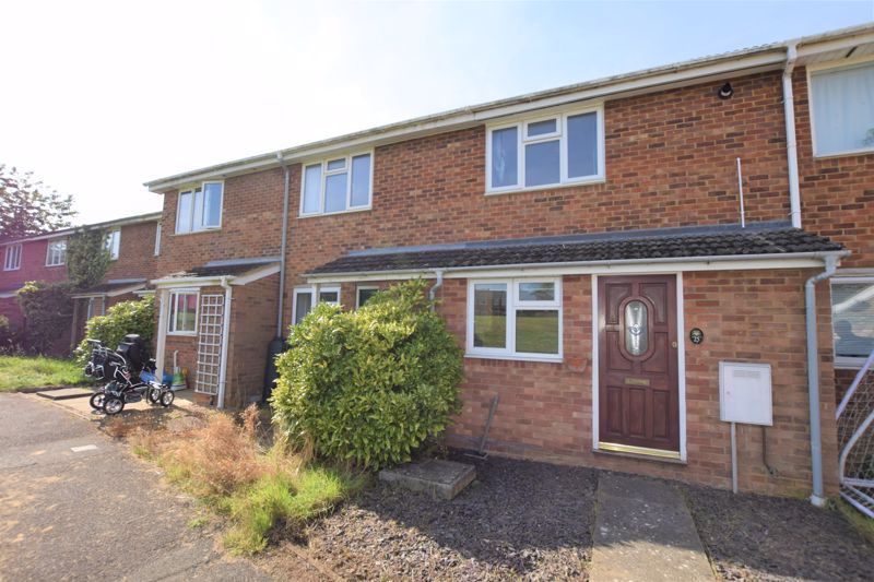 2 bed terraced house to rent in Marston Road, Thame OX9, £1,200 pcm