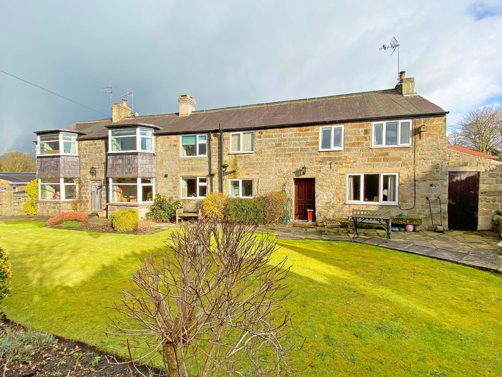 4 bed detached house for sale in Hollins Lane, Hampsthwaite, Harrogate