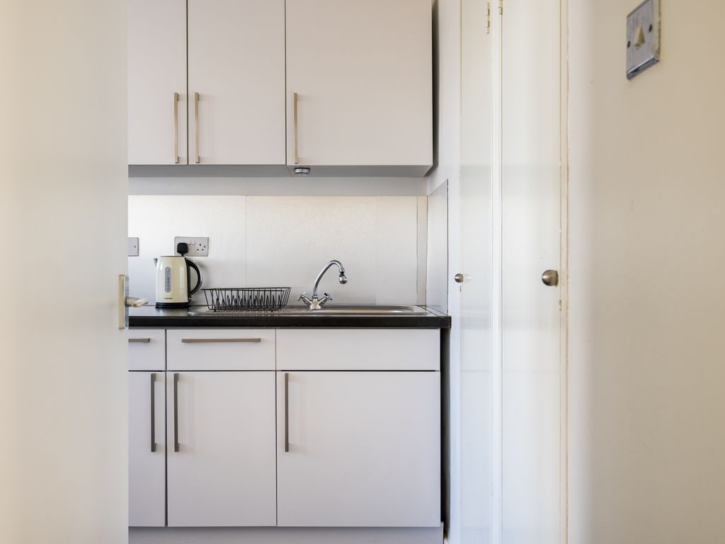 2 bed flat to rent in Provost Street, London N1, £2,600 pcm Zoopla