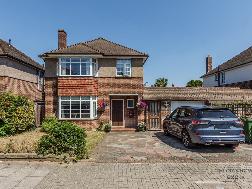 3 bed linkdetached house for sale in Cheyne Close, Bromley BR2 Zoopla