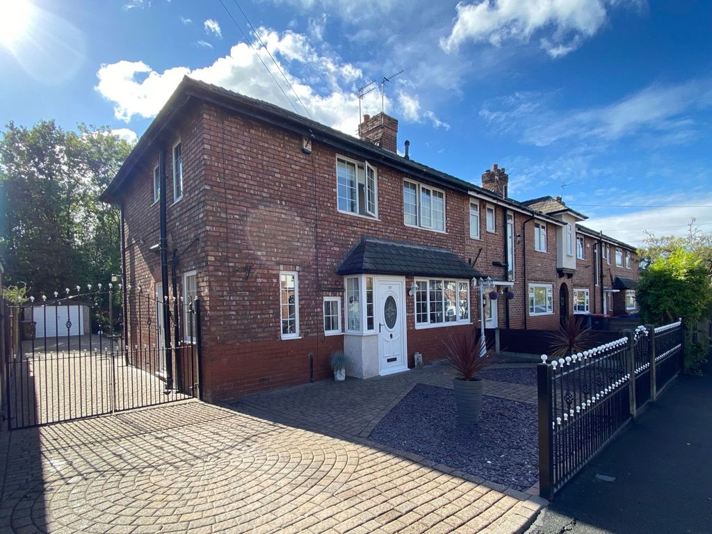 3 bed semidetached house for sale in Mulgrave Road, Worsley M28 Zoopla