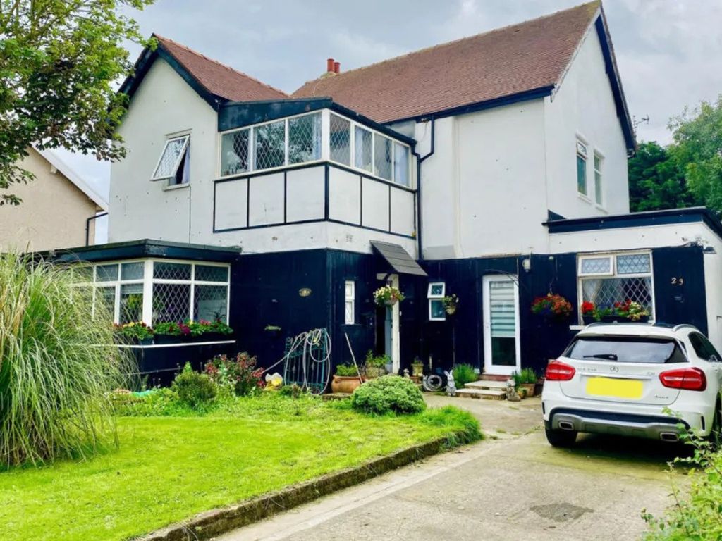 6 bed detached house for sale in Kingston Avenue, Blackpool FY4, £