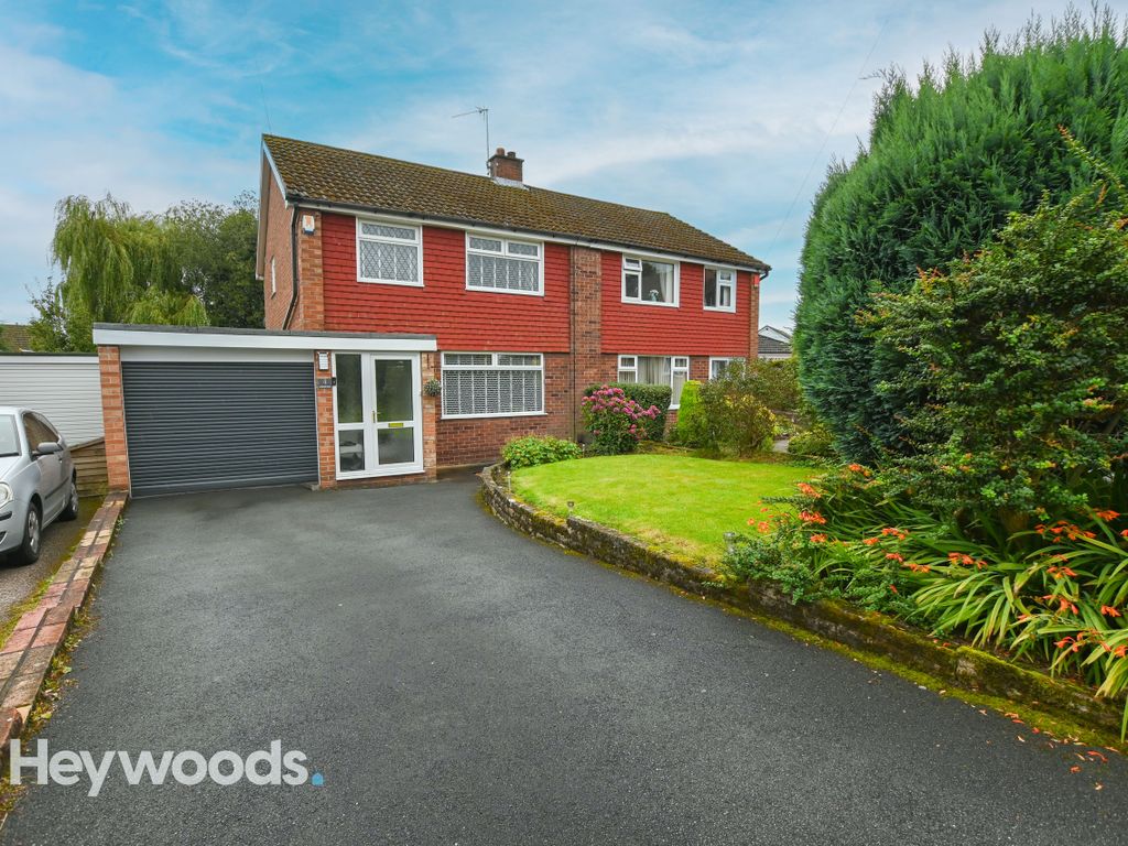 3 bed semidetached house for sale in Langford Road, Seabridge