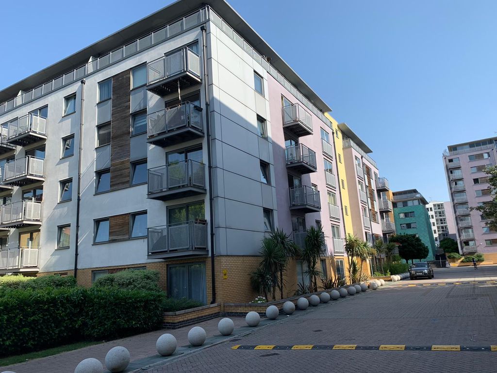 1 bed flat for sale in Deals Gateway, London SE13 Zoopla