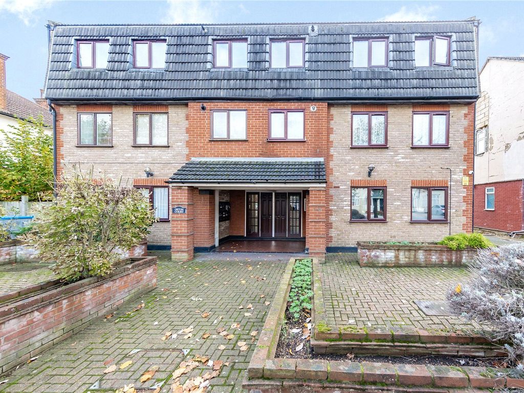 2 bed flat for sale in Mawney Road, Romford RM7 Zoopla
