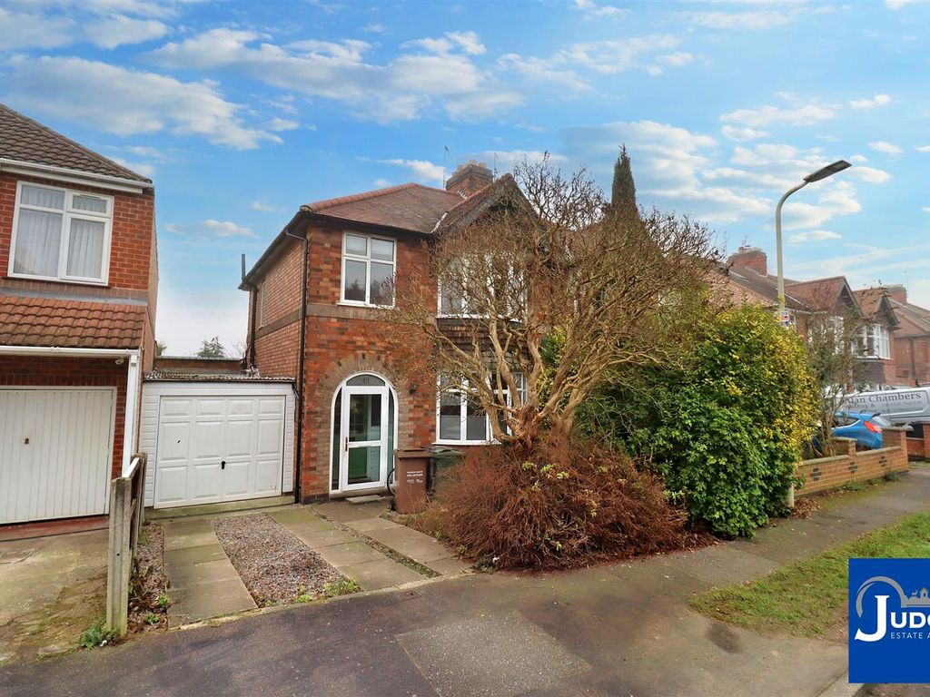 3 bed semidetached house for sale in Copeland Road, Birstall