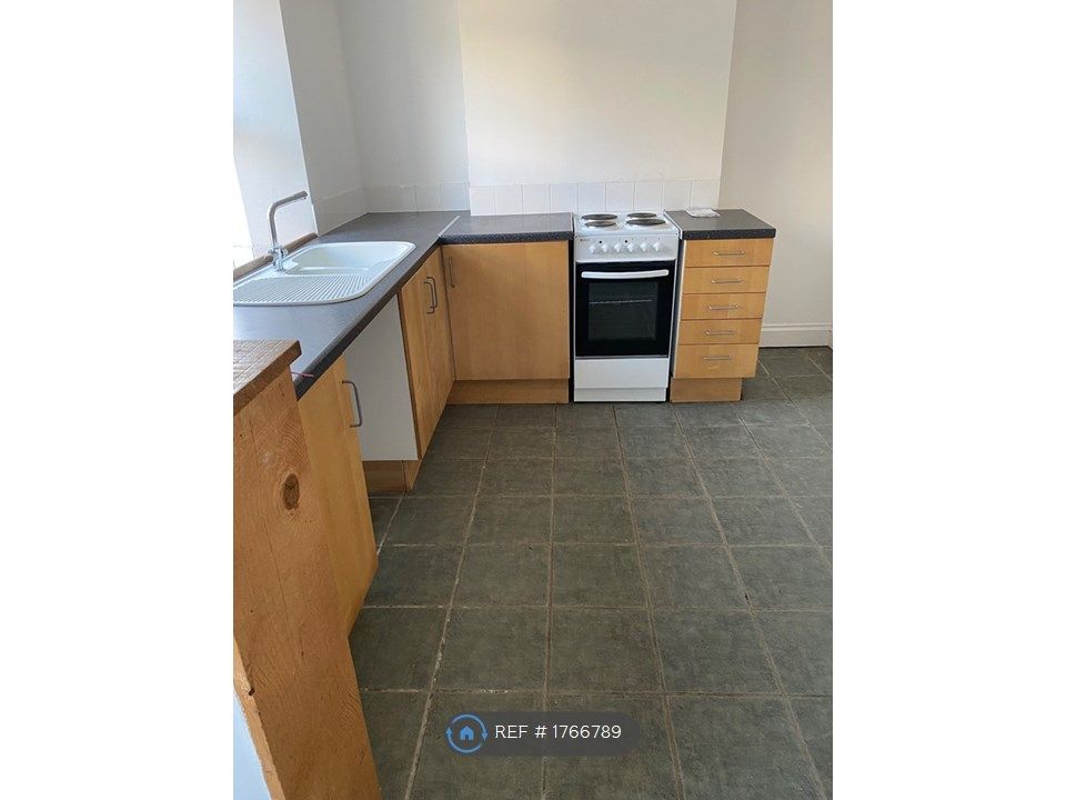 2 bed terraced house to rent in Rowes Terrace, Foxhole, St Austell PL26