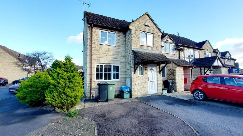 3 bed terraced house to rent in Waterside Close, Quedgeley, Gloucester