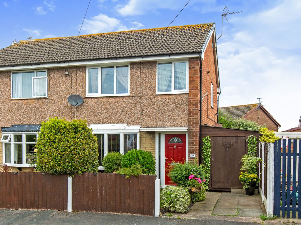 3 bed semidetached house for sale in Langdale Avenue, Preston PR4 Zoopla