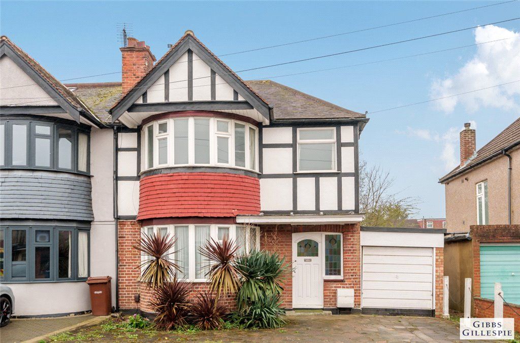 3 bed semidetached house for sale in Radstock Avenue, Harrow