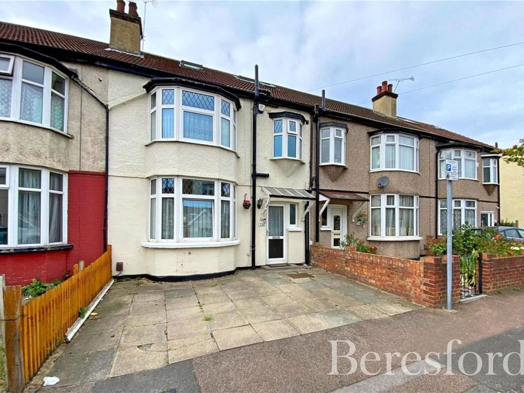 4 bed terraced house for sale in Street, Romford RM1 Zoopla