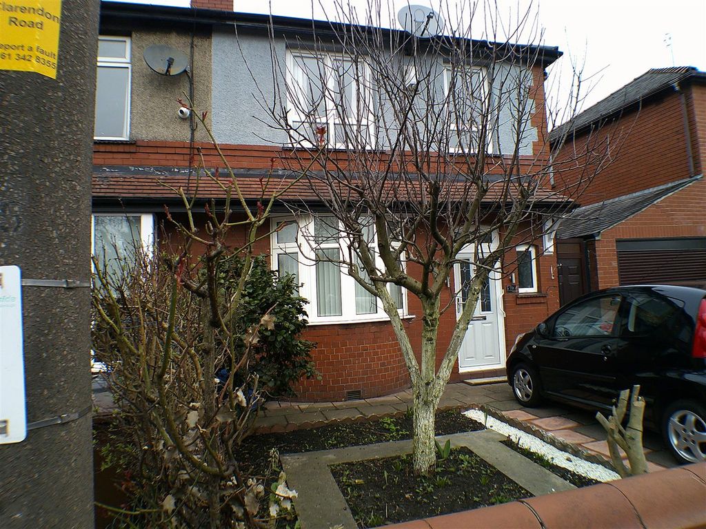 3 bed property for sale in Clarendon Road, Hyde SK14 Zoopla