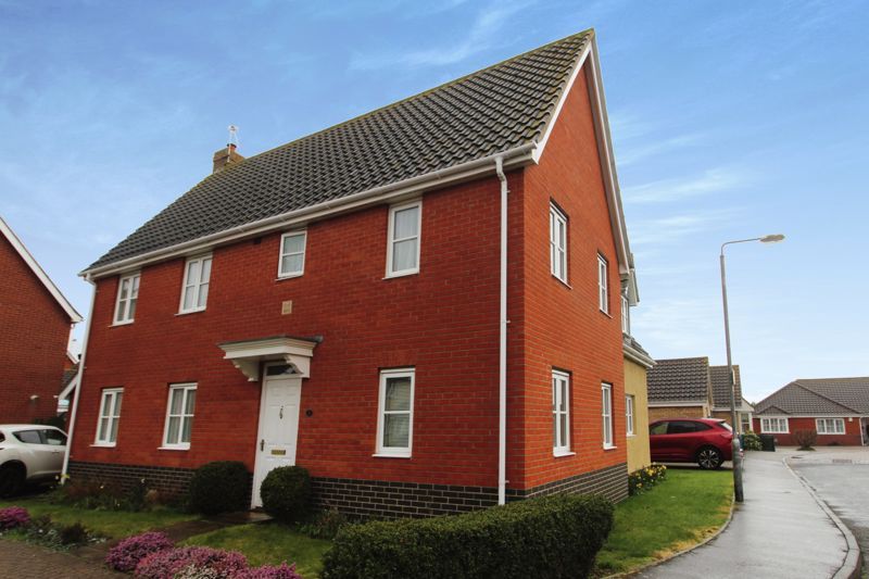 4 bed detached house for sale in Paget Crescent, Gorleston, Great