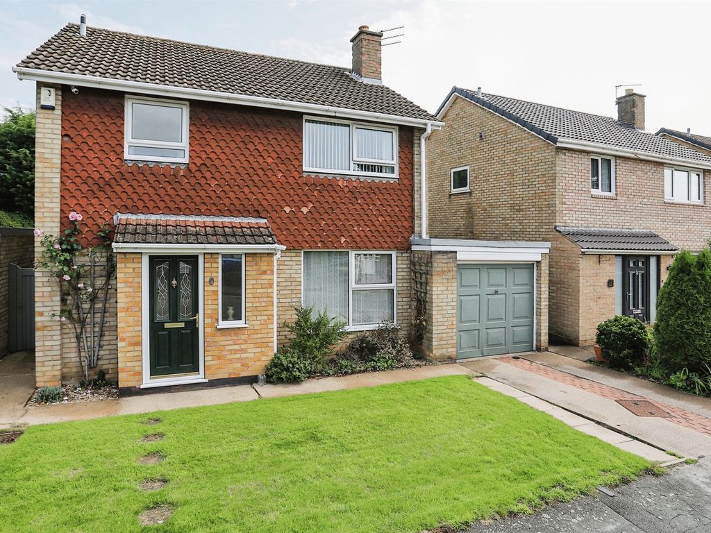 4 bed detached house for sale in Ascot Road, Wigginton, York YO32, £