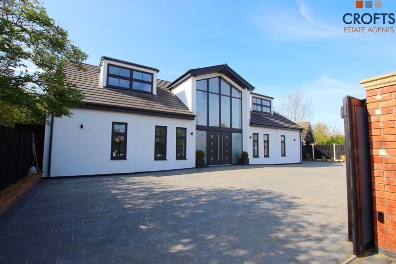 4 bed detached house for sale in Station Road, Stallingborough, Grimsby