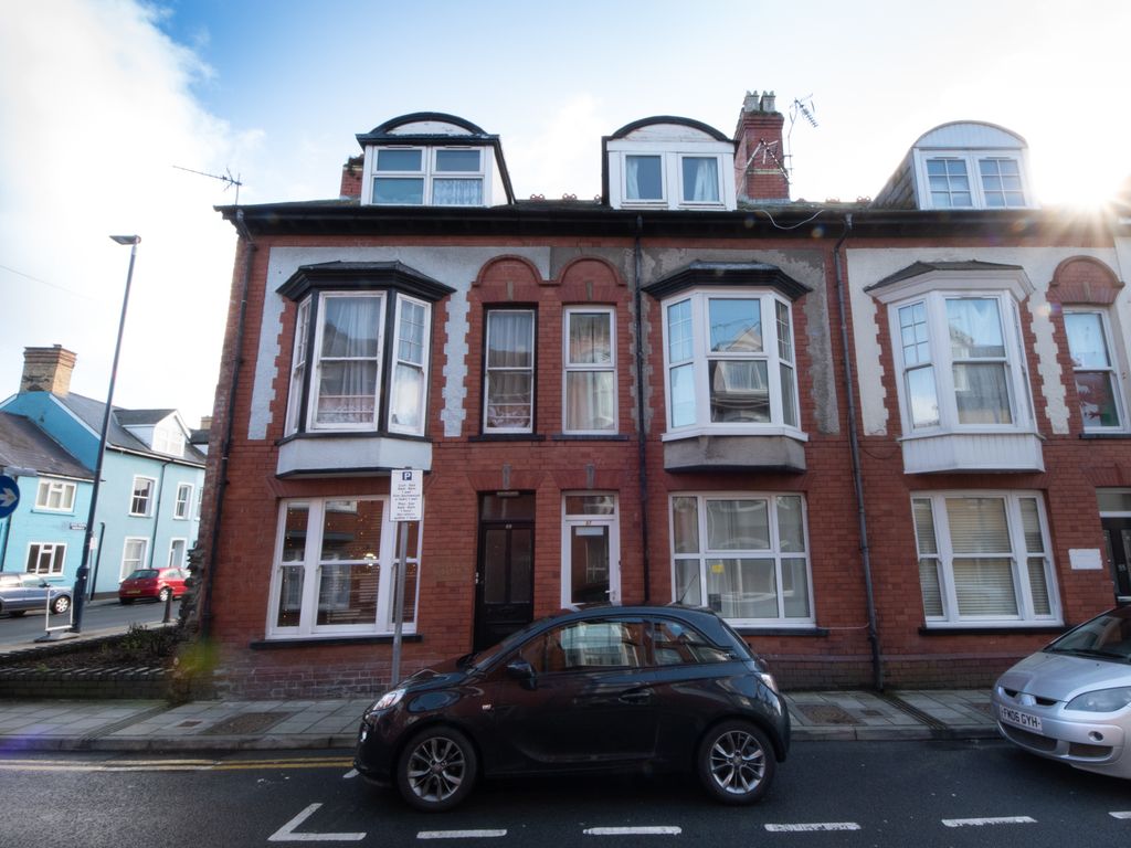 6 bed terraced house for sale in Cambrian Street, Aberystwyth SY23, £215,000 Zoopla