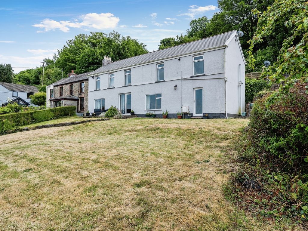 3 bed semidetached house for sale in HafodYGan, Penclawdd, Swansea