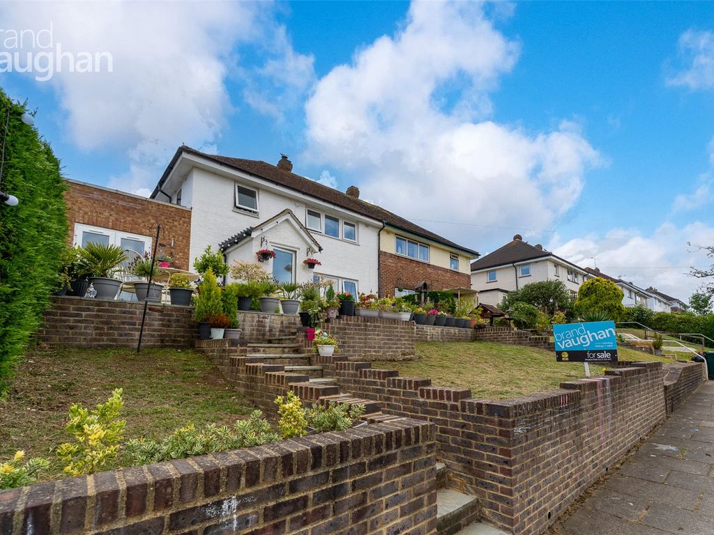 4 bed semidetached house for sale in Crabtree Avenue, Brighton, East
