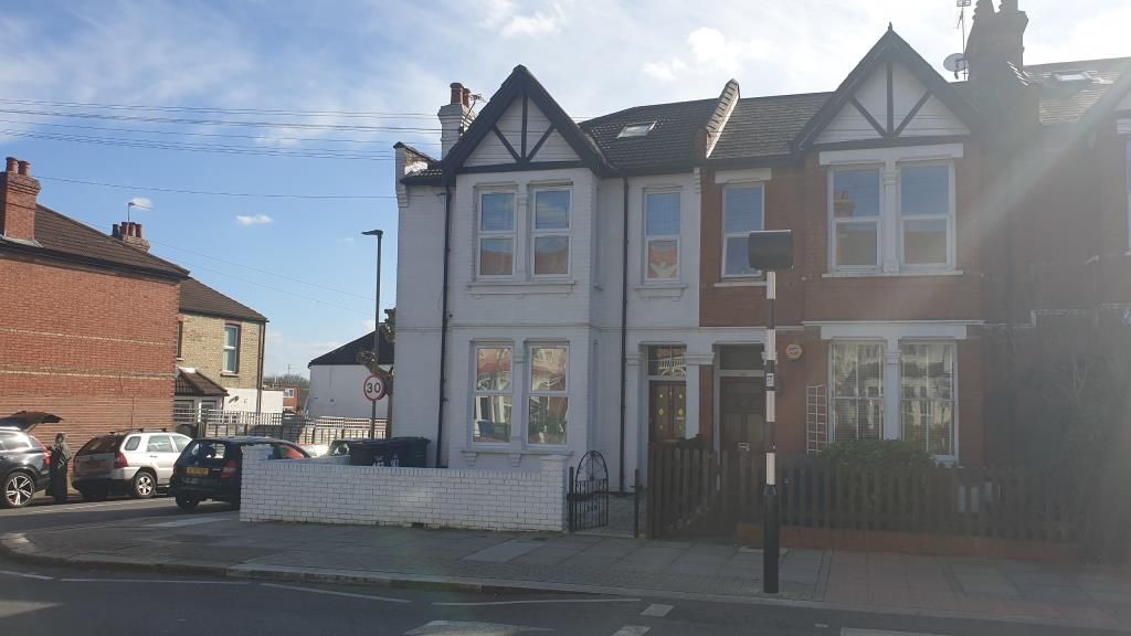 4 bed end terrace house for sale in Squires Lane, Finchley N3 Zoopla