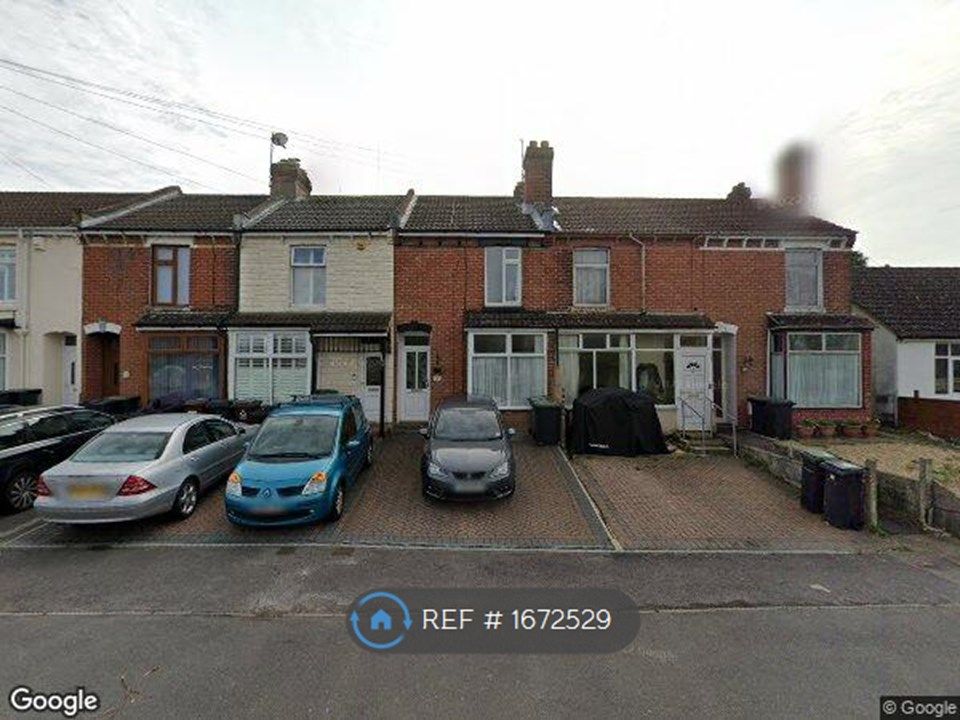 2 bed terraced house to rent in Wych Lane, Gosport PO13 Zoopla