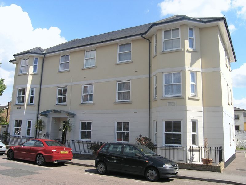 2 bed flat to rent in Institute Road, Marlow SL7 Zoopla